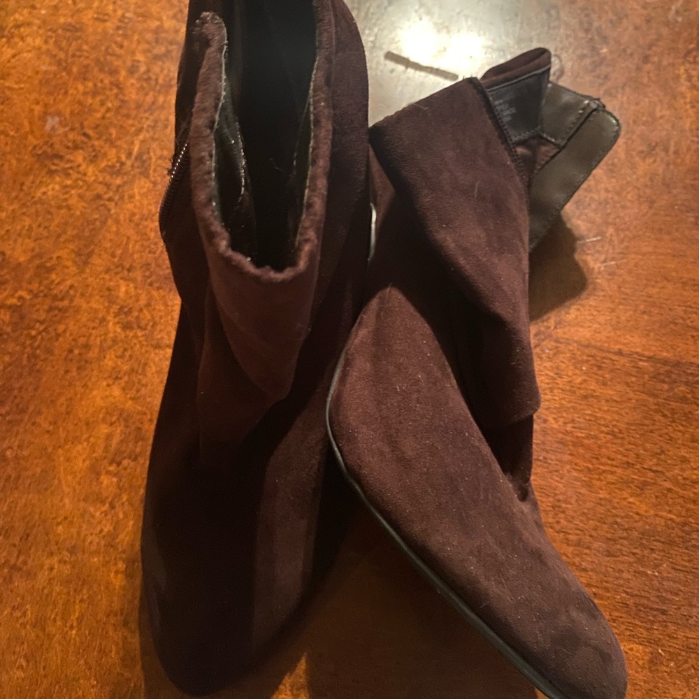 Marc Fisher brown suede booties